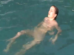 Teen from EU fingering in the pool